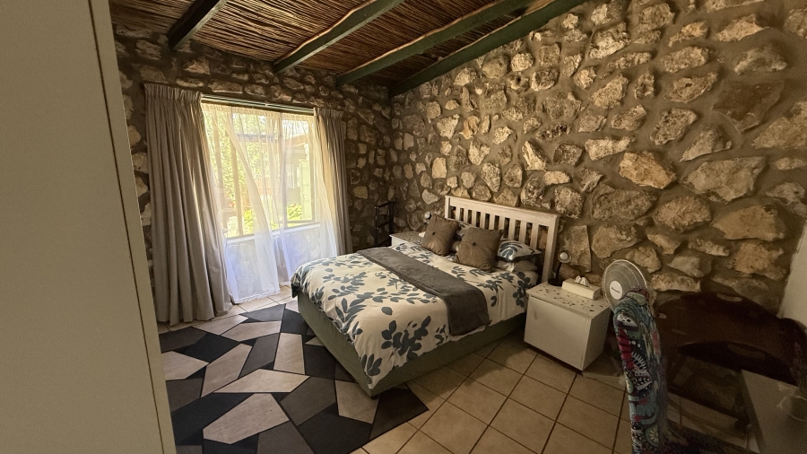 4 Bedroom Property for Sale in Stilbaai Oos Western Cape